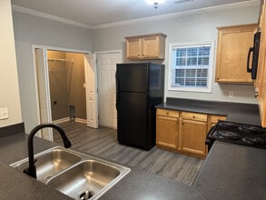 203 Ashby Dr in Greenville, SC - Building Photo - Building Photo