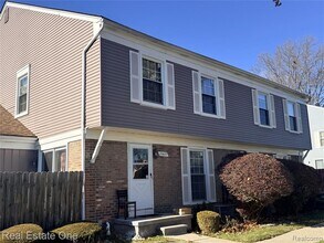 23677 Stonehenge Blvd in Novi, MI - Building Photo - Building Photo