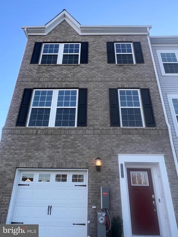 7551 Dundee Rd in Woodlawn, MD - Building Photo - Building Photo