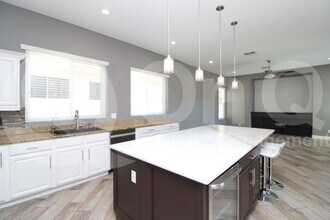 830 W Cherrywood Dr in Chandler, AZ - Building Photo - Building Photo