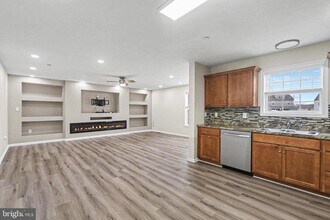 90 Cortland Crossing in Palmyra, PA - Building Photo - Building Photo