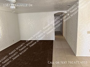 13871 Deauville Dr in Victorville, CA - Building Photo - Building Photo