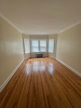 6214 N Mozart St in Chicago, IL - Building Photo - Building Photo