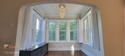 4924 N Talman Ave, Unit 2 in Chicago, IL - Foto de edificio - Building Photo