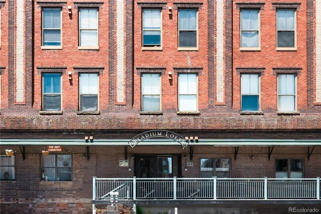 2261 Blake St in Denver, CO - Building Photo - Building Photo