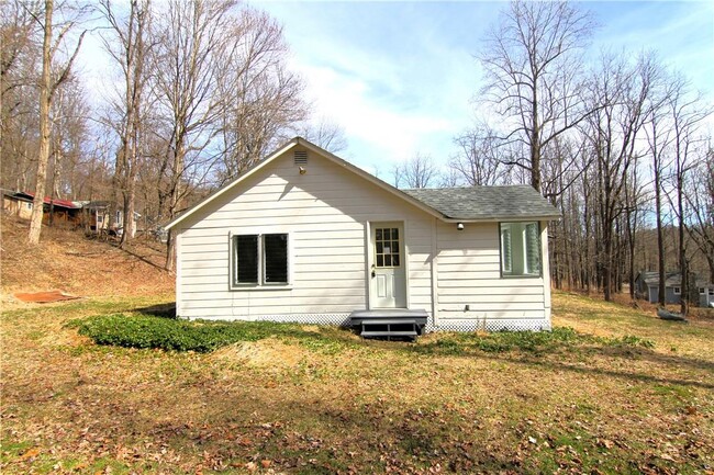 71 Miller Rd in Hopewell Junction, NY - Building Photo - Building Photo