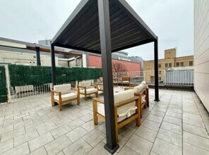 Broad Street, Unit 301 in Newark, NJ - Building Photo - Building Photo