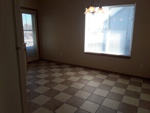 3846 N Pepper Ridge St in Wichita, KS - Building Photo - Building Photo