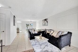 3372 Bollard Rd in West Palm Beach, FL - Building Photo - Building Photo
