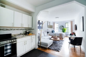 444 W 48th St in New York, NY - Building Photo - Building Photo