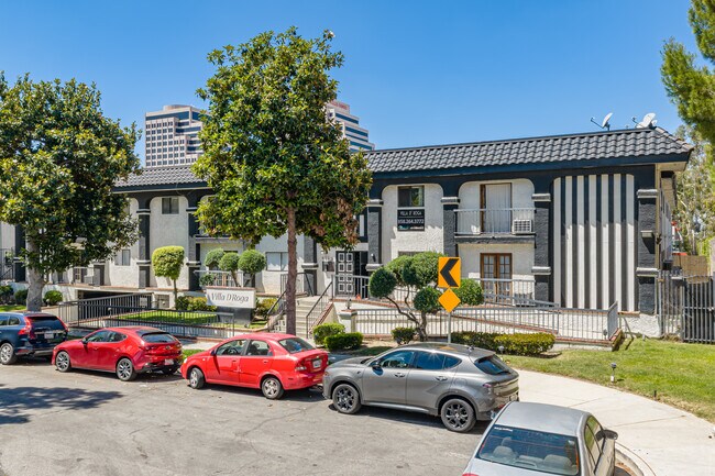 Villa D'Roga in Glendale, CA - Foto de edificio - Building Photo