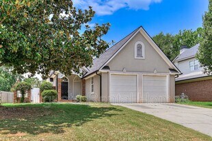 208 Stonington Dr in Martinez, GA - Building Photo
