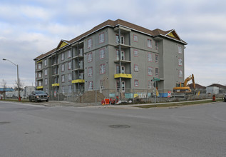 Brookhouse Gate in Clarington, ON - Building Photo - Building Photo