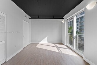 455 NE 25th St in Miami, FL - Building Photo - Building Photo