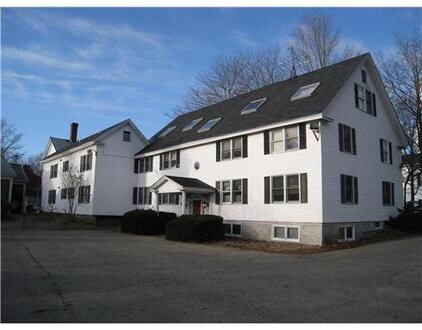 192 York St in York, ME - Building Photo