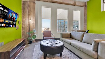 500 S Ervay St in Dallas, TX - Building Photo