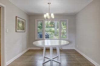19 Severin Pl in Halesite, NY - Building Photo - Building Photo