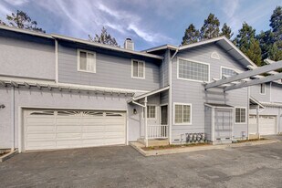 1013 Woodside Rd in Redwood City, CA - Building Photo