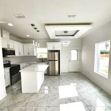 3502 S Dominique Dr in Pharr, TX - Building Photo - Building Photo