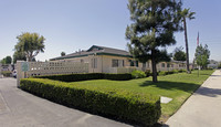 Revere Village Apartments in Chino, CA - Foto de edificio - Building Photo