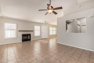 6615 W Saddlehorn Rd in Phoenix, AZ - Building Photo - Building Photo