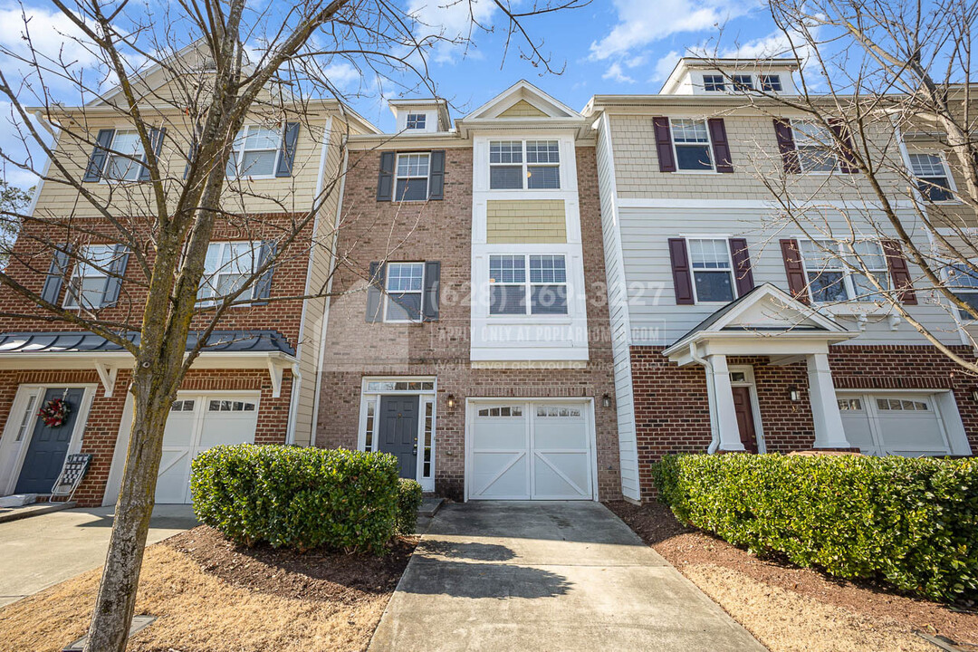 322 Linden Park Ln in Cary, NC - Building Photo