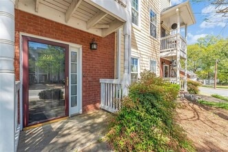 293 Glenn St SW in Atlanta, GA - Foto de edificio - Building Photo
