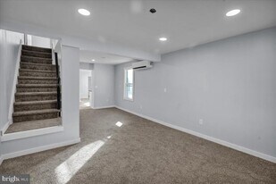 21 Seyfert Dr in Birdsboro, PA - Building Photo