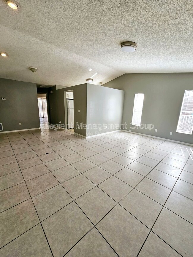 1213 Roma Ct in Orlando, FL - Building Photo - Building Photo