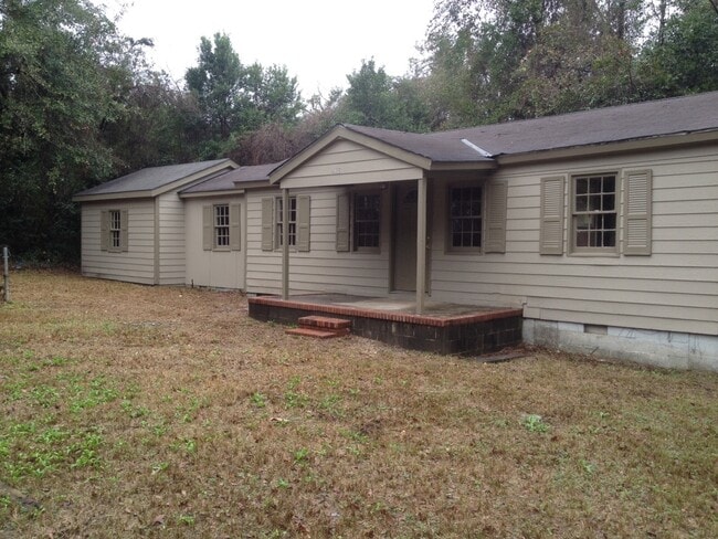 property at 4118 Fairview Dr