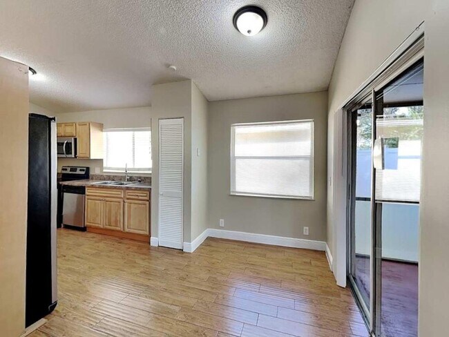 1500 Hammock Ln in Pembroke Pines, FL - Building Photo - Building Photo