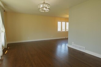 10109 Kilbourn Ave in Oak Lawn, IL - Building Photo - Building Photo