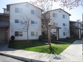 Ariel Glen in Bend, OR - Foto de edificio - Building Photo