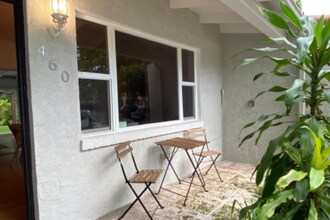 460 NE 76th St in Miami, FL - Building Photo - Building Photo
