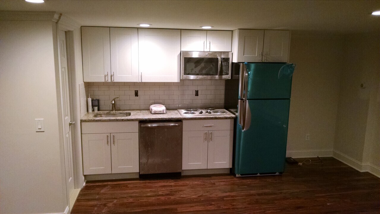 424 Plateau Ave, Unit P-5 in Fort Lee, NJ - Building Photo