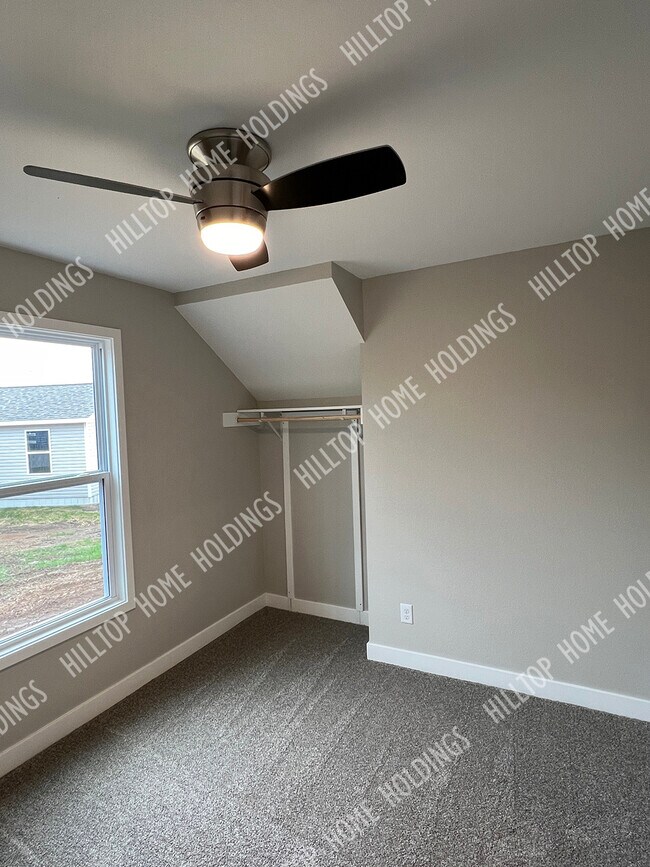 12 Frazier Oaks Rd in Eldon, MO - Building Photo - Building Photo