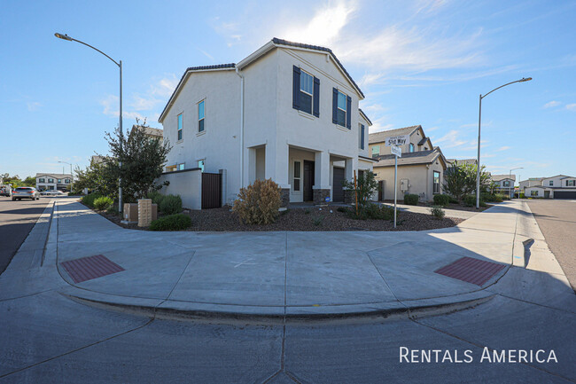 5129 E Hartford Ave in Scottsdale, AZ - Building Photo - Building Photo