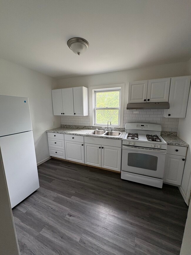 property at 6931 guilford rd