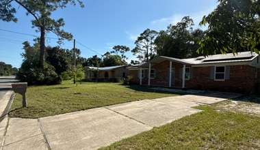 1003 Bartow Ave in Pensacola, FL - Building Photo - Building Photo