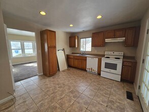 10781 Martin Dr in Irwin, PA - Building Photo - Building Photo