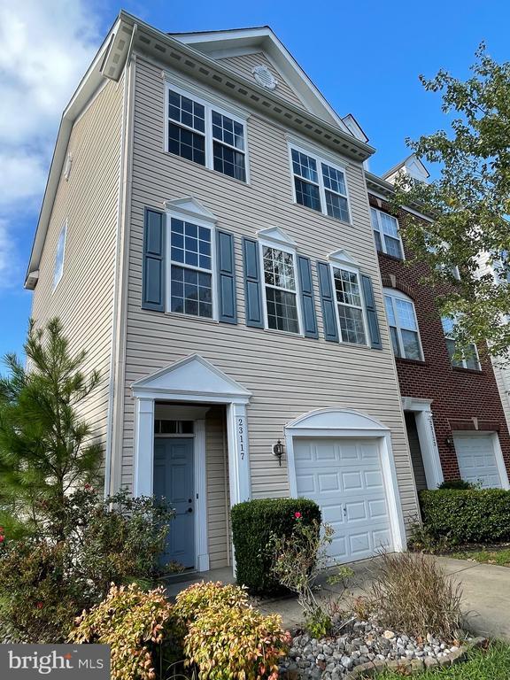 property at 23117 Primrose Wy