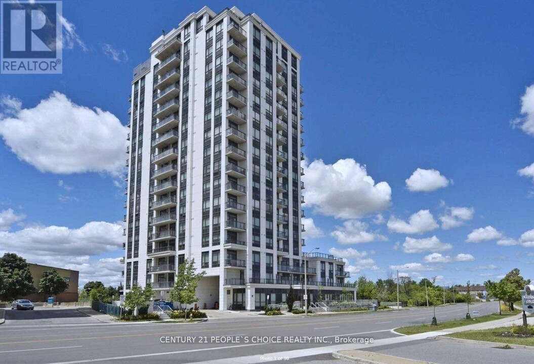 840-1840 Queens Plate Dr in Toronto, ON - Building Photo