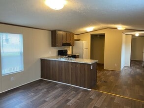 Pine Grove in Ochlocknee, GA - Building Photo - Building Photo
