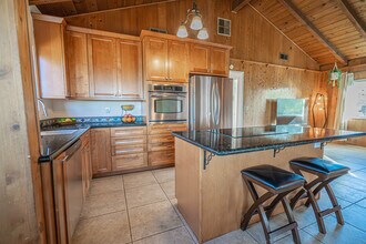 35315 Glenwall St in Agua Dulce, CA - Building Photo - Building Photo