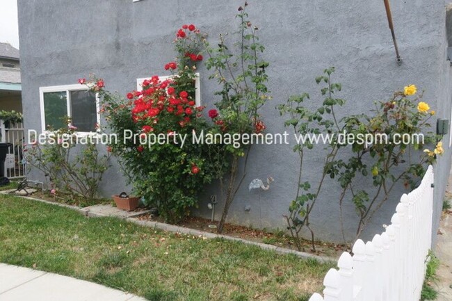 3220 Casitas Ave in Los Angeles, CA - Building Photo - Building Photo