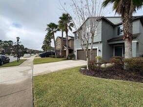 1695 Ludington Ave in Wesley Chapel, FL - Building Photo - Building Photo