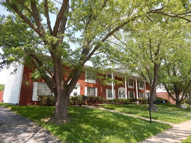 1626-1636 W George Washington Blvd in Davenport, IA - Building Photo - Building Photo