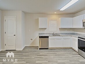 9807 Old Dowd Rd in Charlotte, NC - Building Photo - Building Photo
