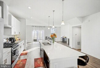 423 Honeyberry Ln in Fredericksburg, VA - Building Photo - Building Photo