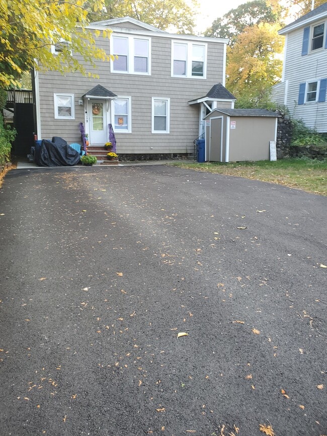 128 Weare St, Unit Floor 2